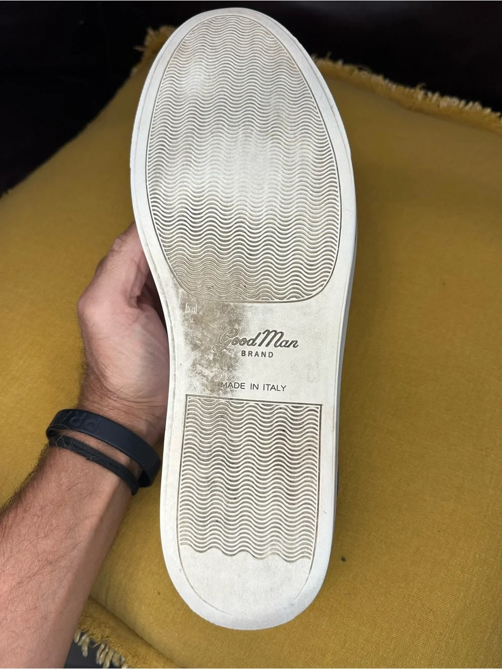 Good Man Brand (ITALIAN) White Leather Low-Top Sneakers with Black Heel